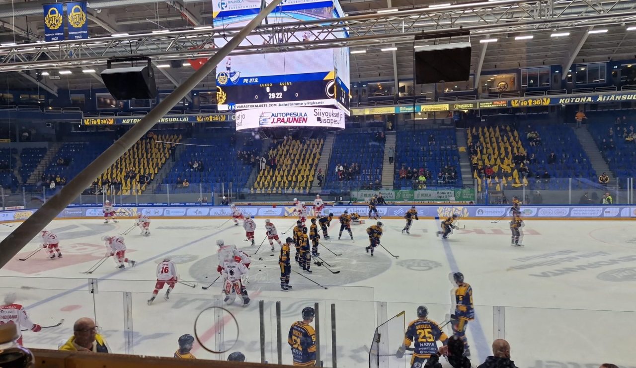 Jäähallin lämmittely