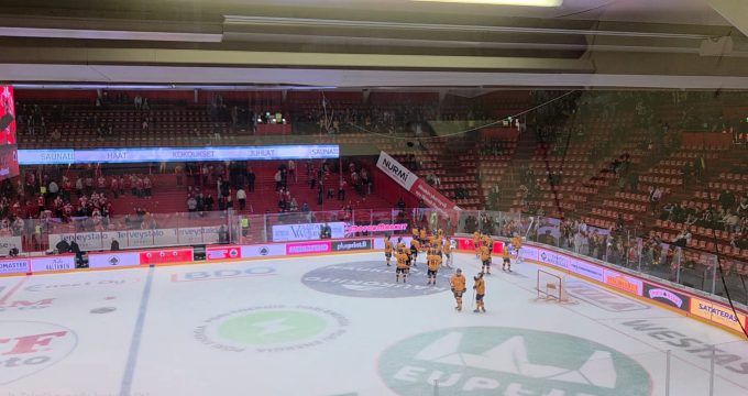 ässät-lukko 2.10.2026