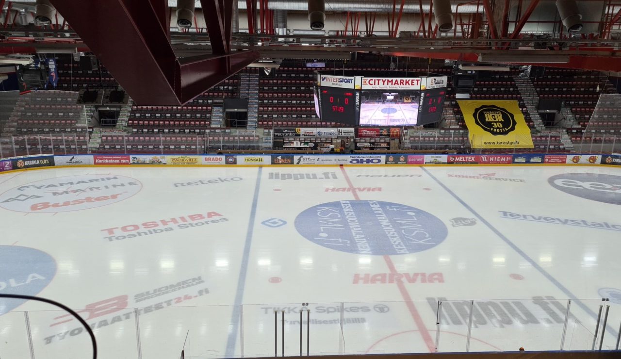jäähalli