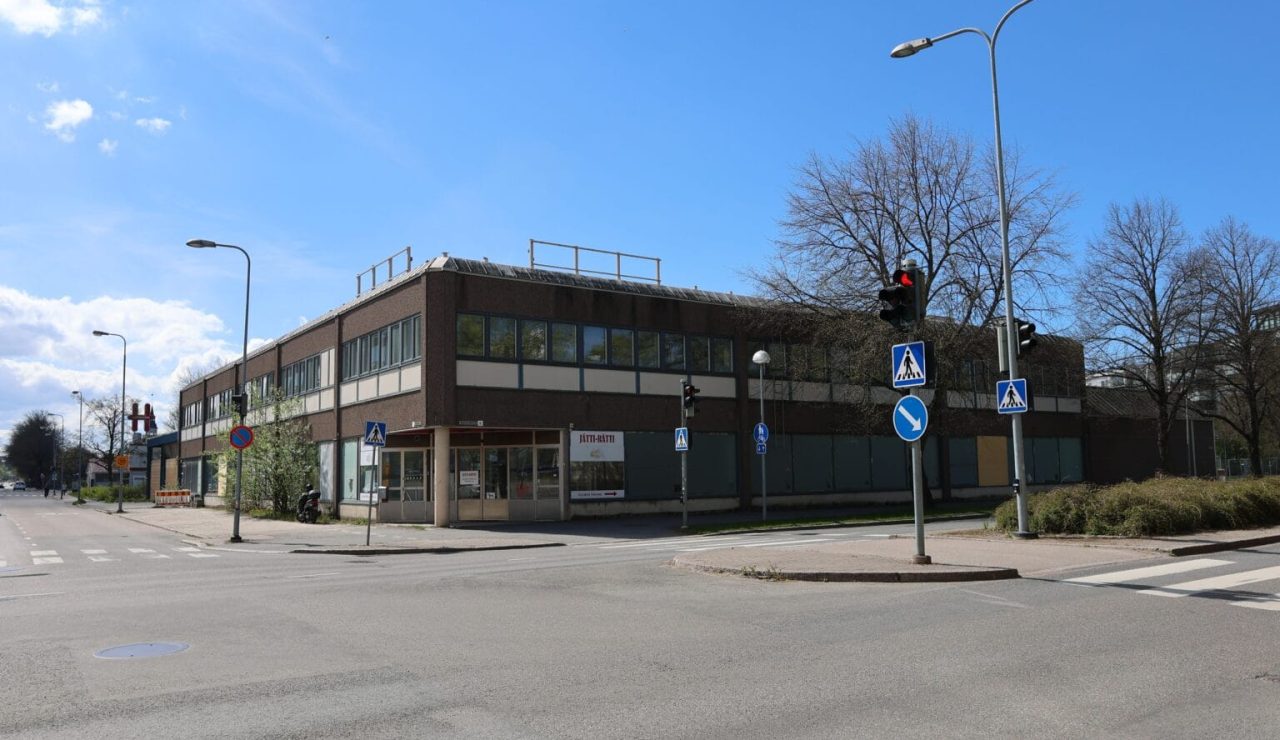purettava-liikerakennus_nortamonkadun-ja-karjalankadun-risteys_rajattu-1536x1024