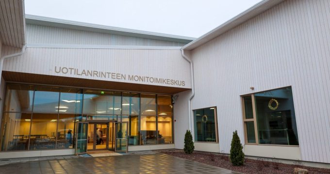 uotilanrinteen-monitoimikeskus
